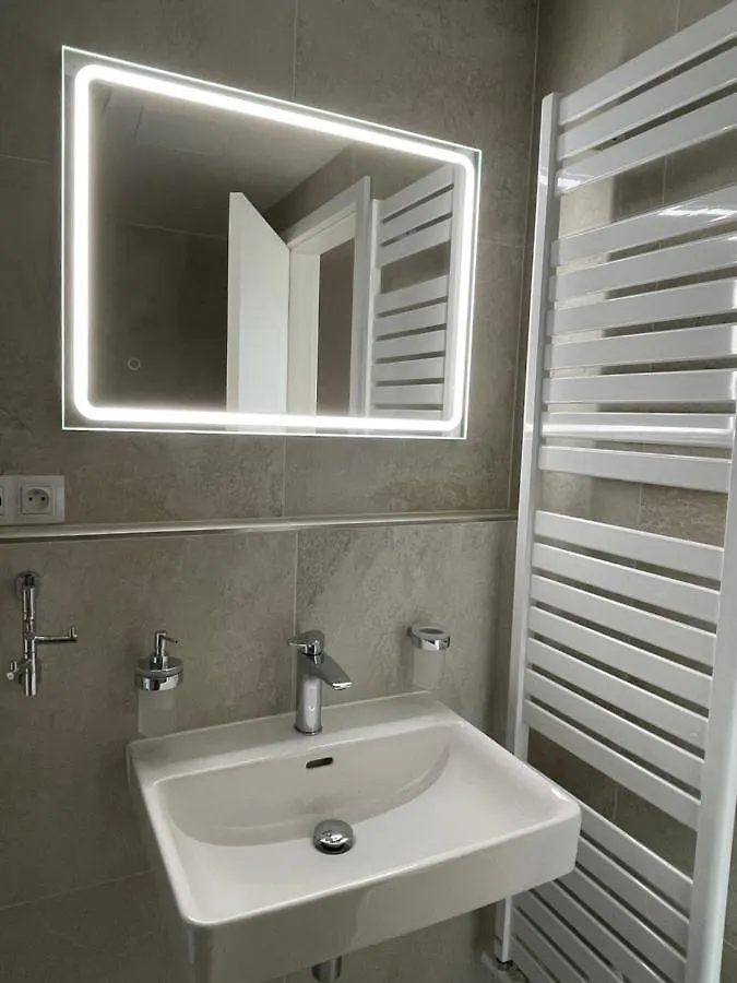 Apartamento Nová Nuselská Praga 0*,  República Checa